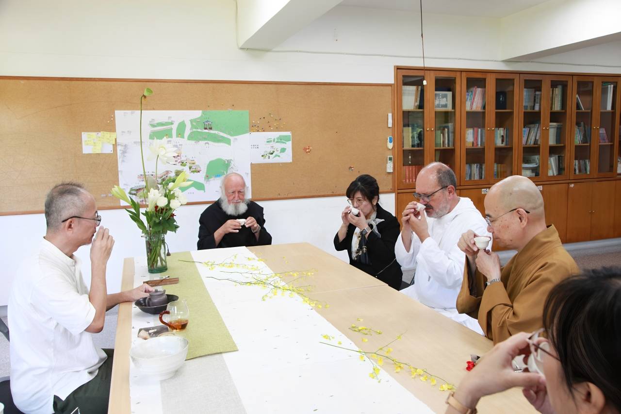 在修道中相遇06 在修道中相遇座談會